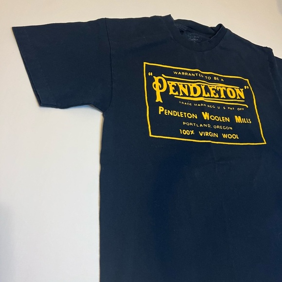 Pendleton navy blue t shirt size medium - Picture 2 of 5